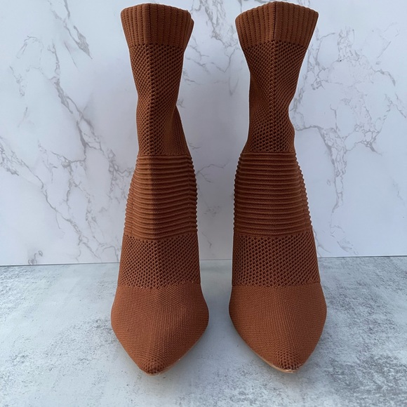 LIKE NEW w/box Mesh Sock Ankle Boot - Picture 1 of 6